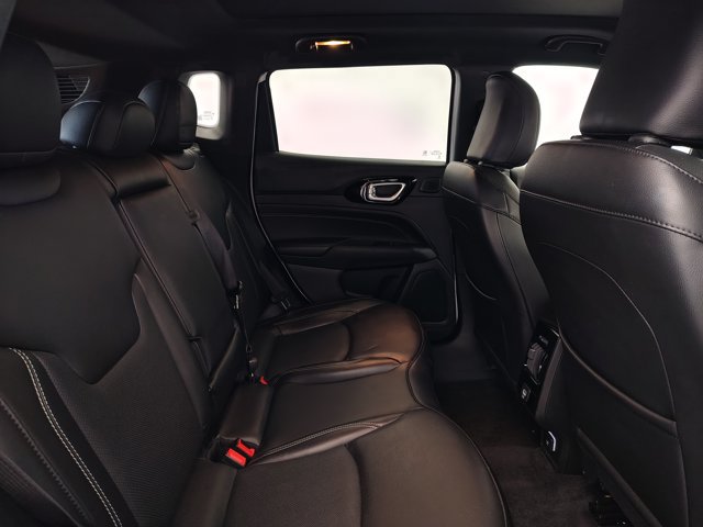 Used 2023 Jeep Compass High Altitude AWD/4WD image 17