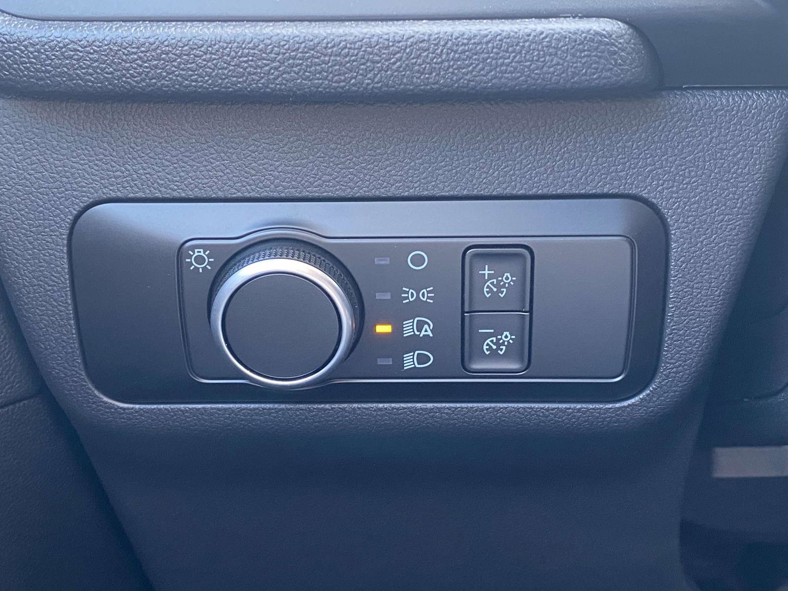 Certified 2025 Ford Escape Active FWD image 19