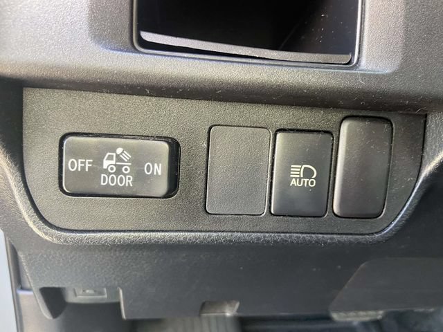 Used 2019 Toyota Tacoma SR5 RWD image 17