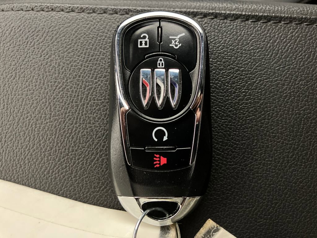 Used 2025 Buick Envista Preferred w/ Convenience I Package image 32