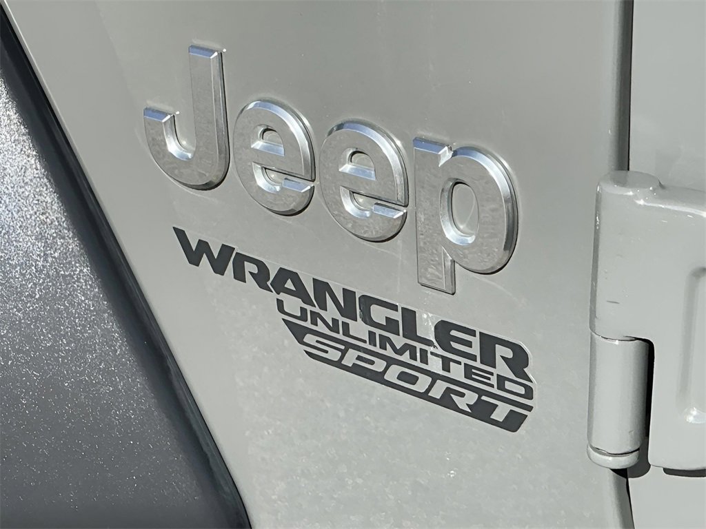 Used 2019 Jeep Wrangler Unlimited Sport image 39