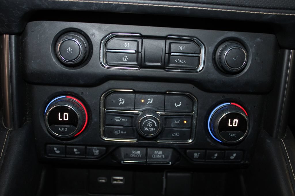 Used 2022 Chevrolet Suburban Premier RWD image 46