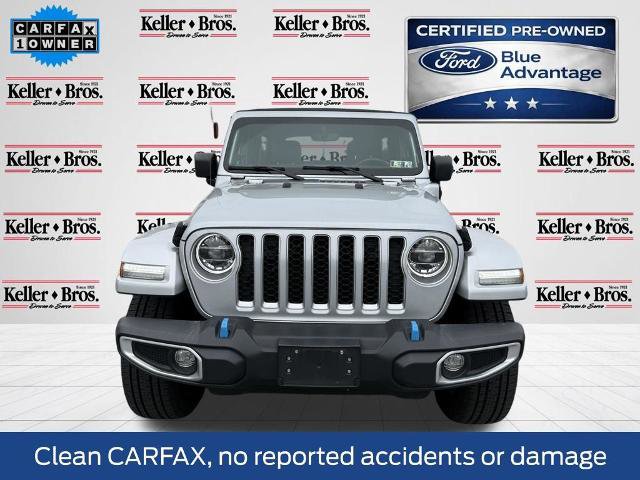 Used 2022 Jeep Wrangler Unlimited Sahara w/ Cold Weather Group AWD/4WD image 2