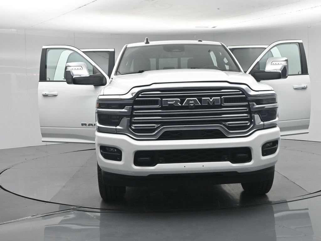 Used 2026 RAM 2500 Laramie AWD/4WD image 35