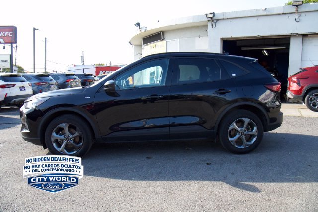 Certified 2025 Ford Escape ST-Line Select AWD/4WD image 7