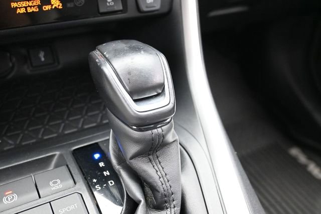 Used 2020 Toyota RAV4 XLE Premium FWD image 21