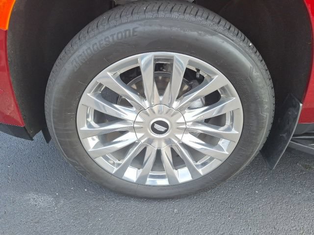 Used 2024 Cadillac Escalade Premium Luxury w/ LPO, Floor Liner Package AWD/4WD image 9