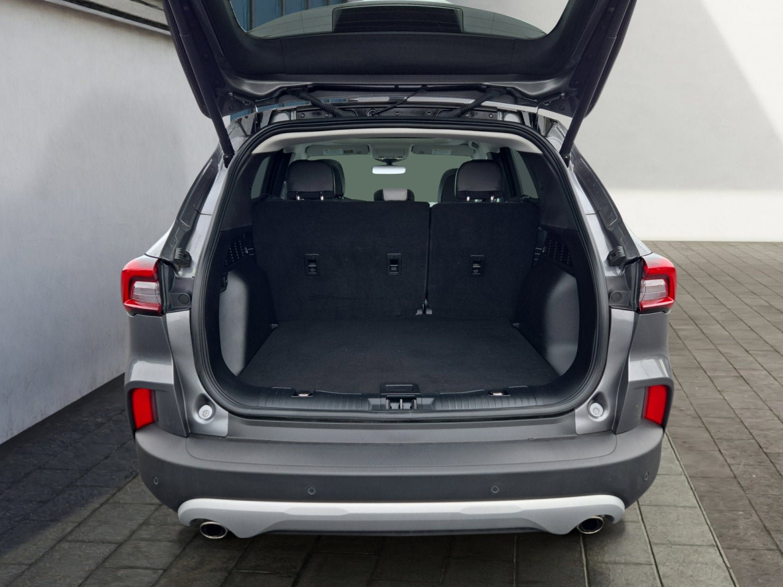 Certified 2023 Ford Escape Platinum AWD/4WD image 26
