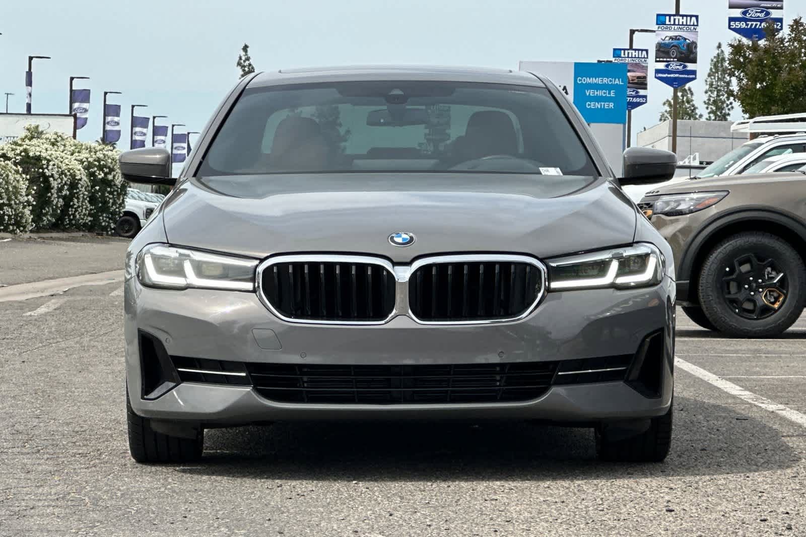 Used 2021 BMW 530i w/ Premium Package RWD image 10
