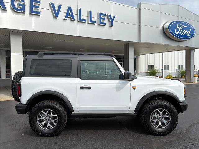 Certified 2025 Ford Bronco Badlands AWD/4WD image 8