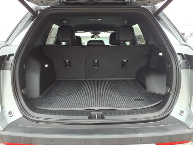 Used 2026 Chevrolet Equinox LT w/ Convenience Package II FWD image 8
