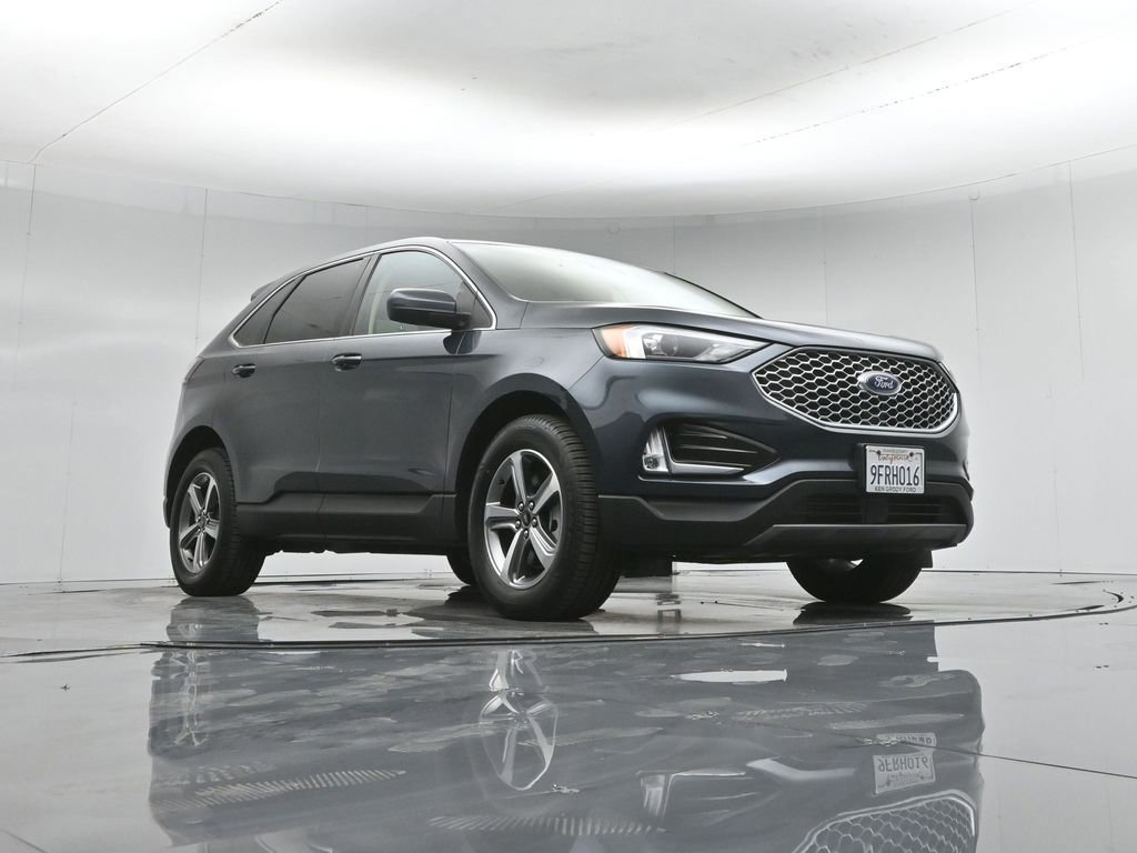Certified 2023 Ford Edge SEL w/ Convenience Package AWD/4WD image 5