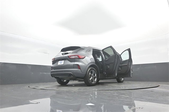 Certified 2023 Ford Escape ST-Line w/ Tech Pack #1 image 42