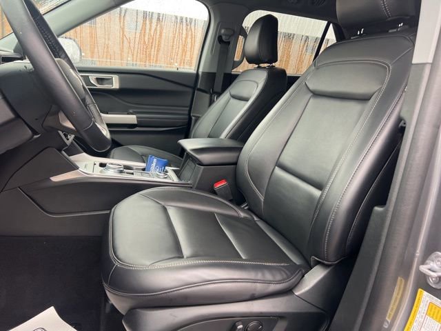 Certified 2024 Ford Explorer XLT w/ Equipment Group 202A image 19