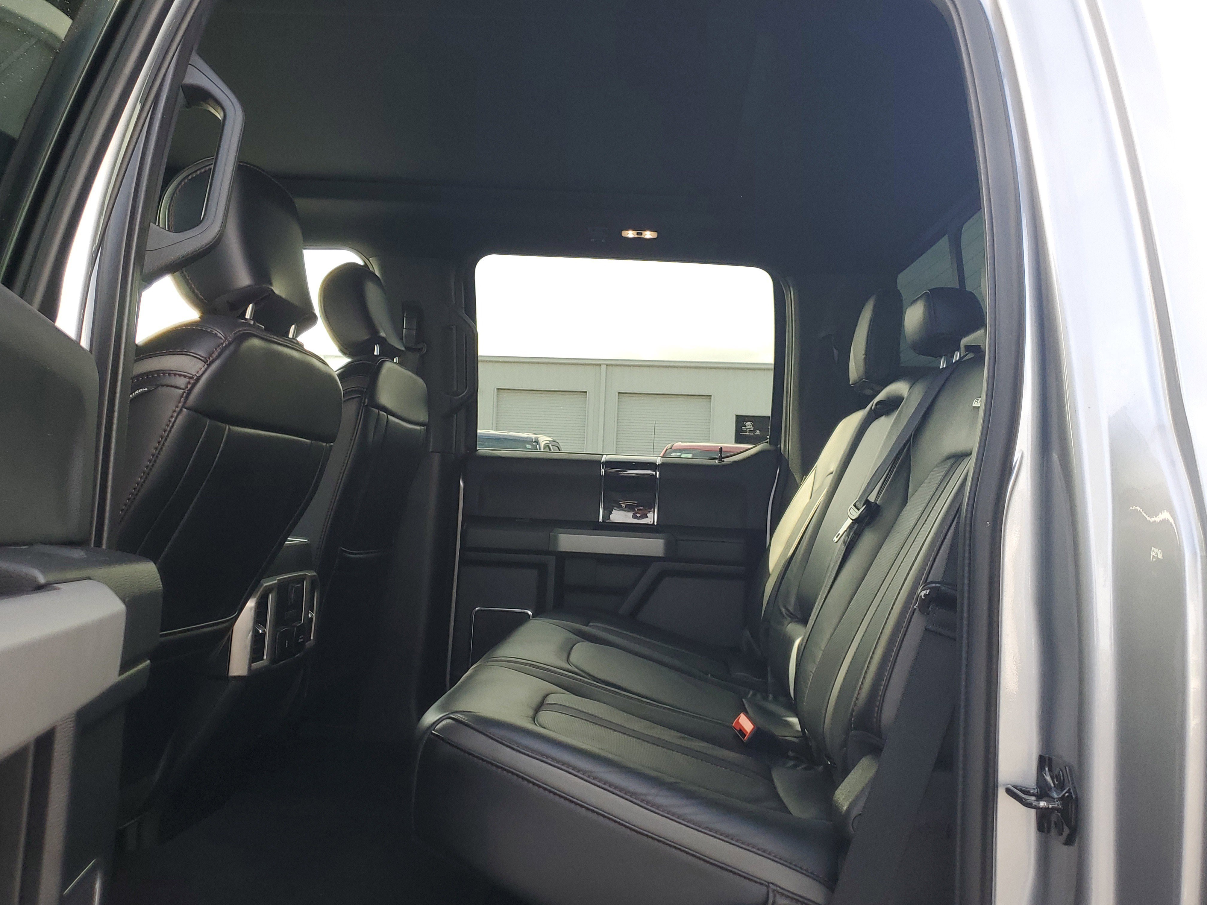 Certified 2021 Ford F250 Platinum w/ FX4 Off-Road Package image 11