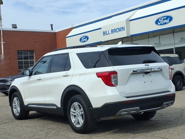 Certified 2024 Ford Explorer XLT w/ Equipment Group 202A AWD/4WD image 2