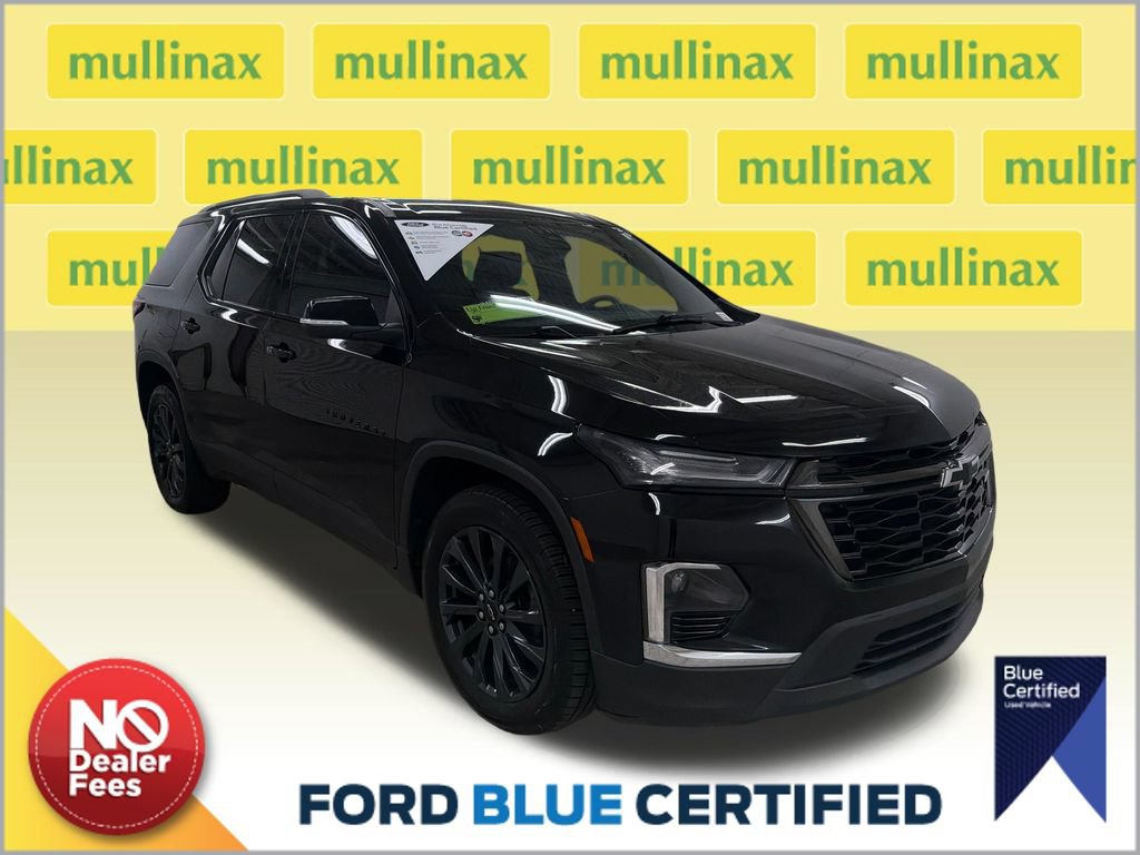 Used 2023 Chevrolet Traverse RS