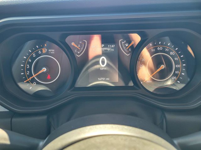 Used 2025 Jeep Gladiator Sport AWD/4WD image 18