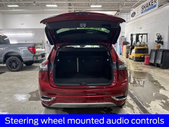 Used 2022 Buick Envision Avenir w/ Technology Package II AWD/4WD image 21