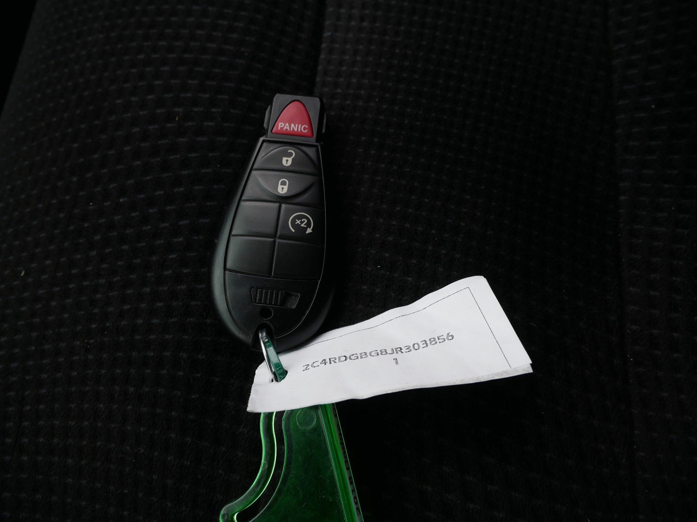 Used 2018 Dodge Grand Caravan SE FWD image 32