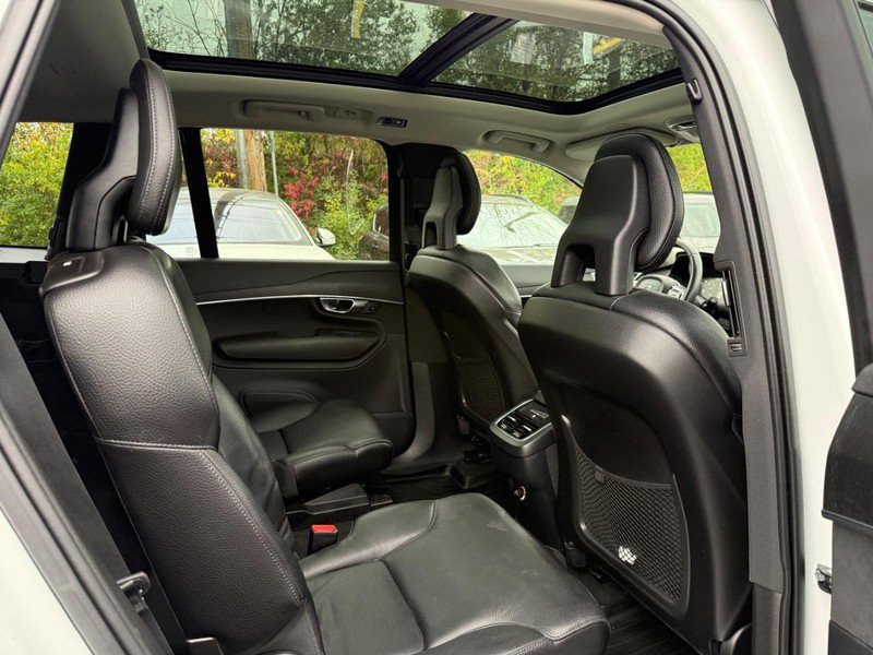 Used 2020 Volvo XC90 T6 Momentum AWD/4WD image 14
