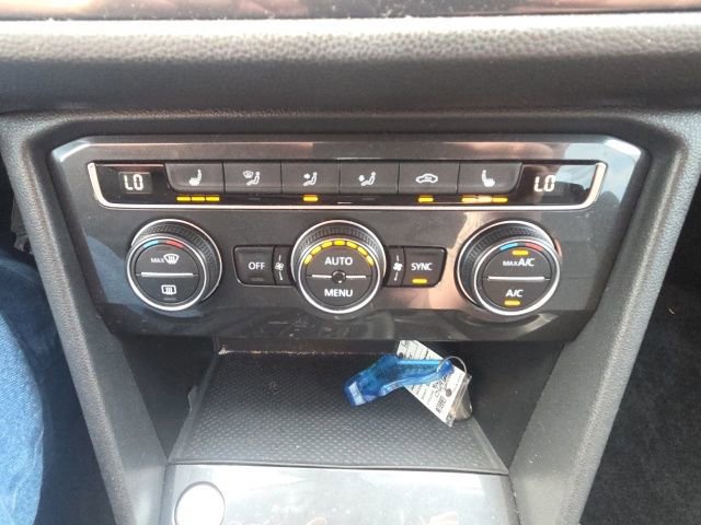 Used 2019 Volkswagen Tiguan SE AWD/4WD image 30