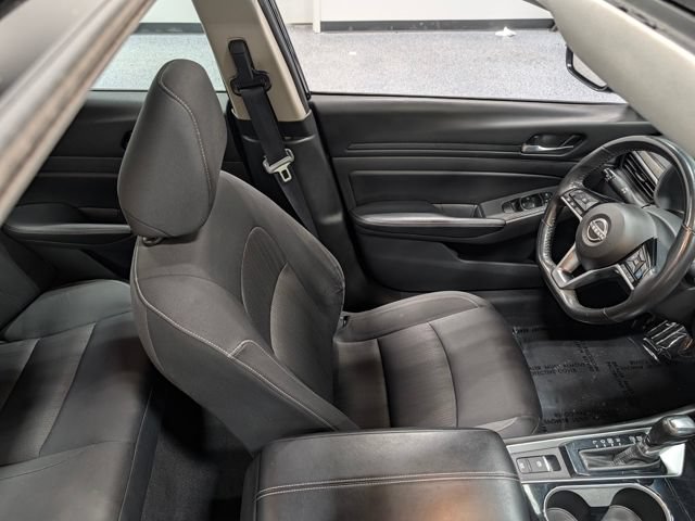 Used 2024 Nissan Altima 2.5 SV w/ SV Premium Package FWD image 32