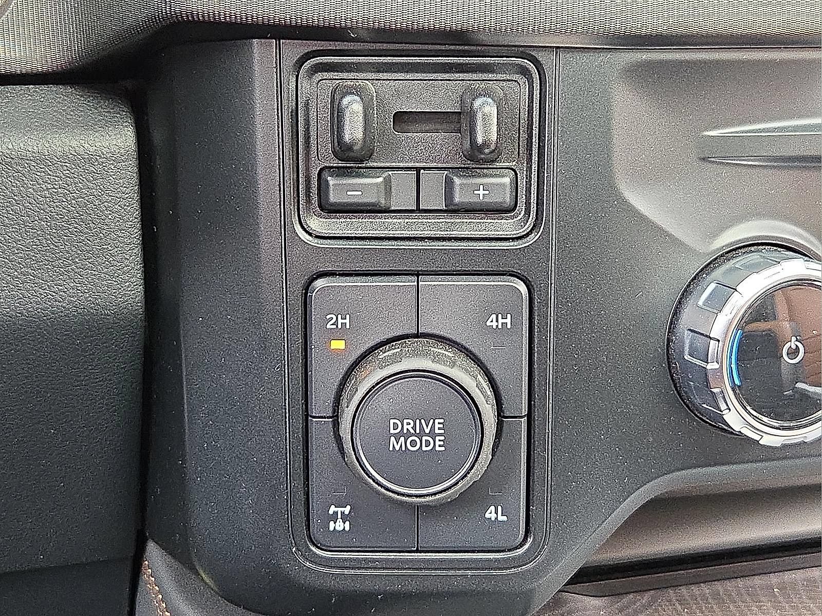 Certified 2023 Ford F250 Platinum AWD/4WD image 17
