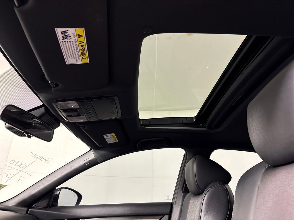 Used 2018 Honda Accord Sport image 32