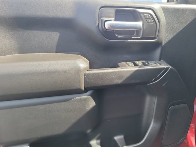 Used 2021 Chevrolet Silverado 1500 Custom w/ LPO, Dark Essentials Package RWD image 19