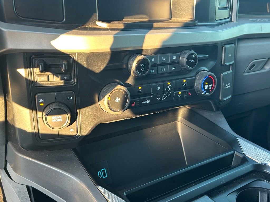 Certified 2023 Ford F450 XLT w/ XLT Value Package image 39