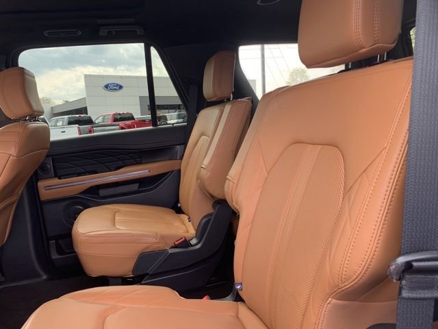 Certified 2024 Ford Expedition Platinum image 21