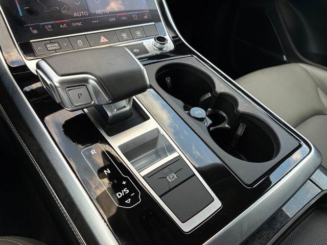 Used 2025 Audi Q8 Premium Plus AWD/4WD image 25