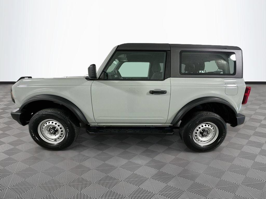 Certified 2022 Ford Bronco 2-Door AWD/4WD image 4
