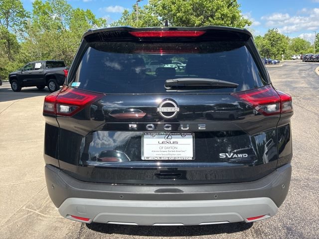 Used 2023 Nissan Rogue SV AWD/4WD image 4