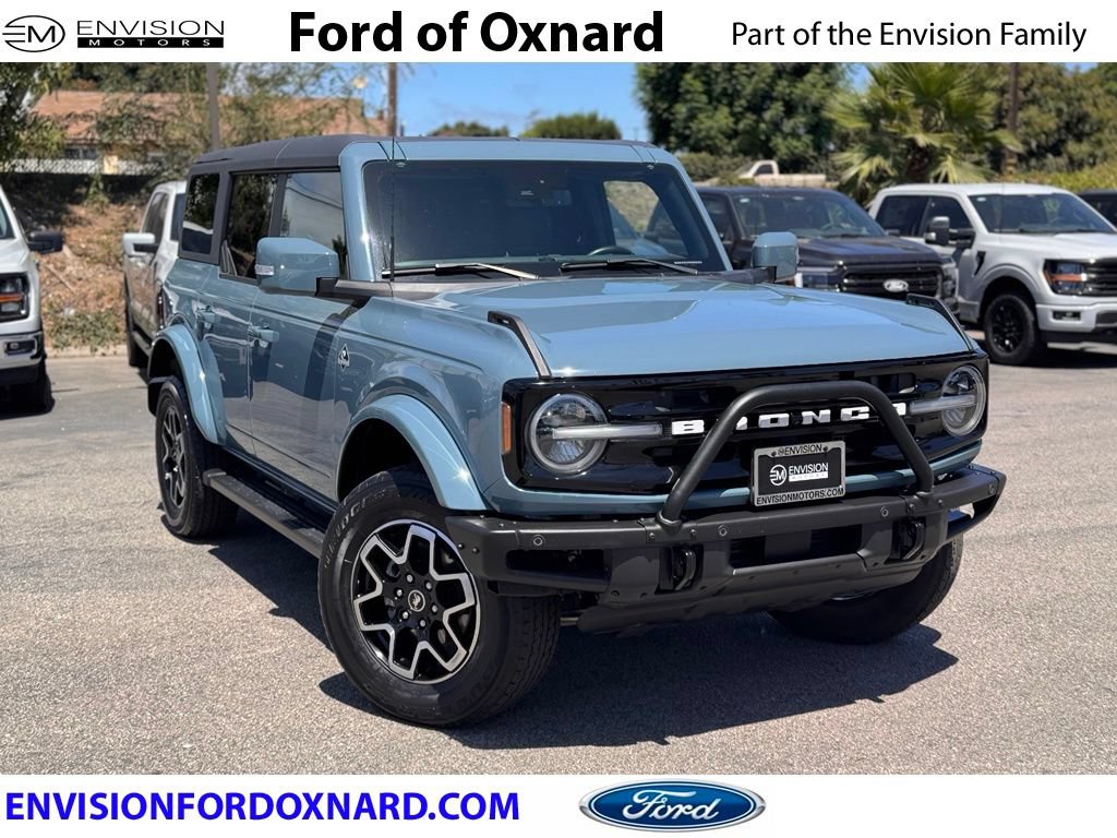 Certified 2023 Ford Bronco Outer Banks AWD/4WD image 1