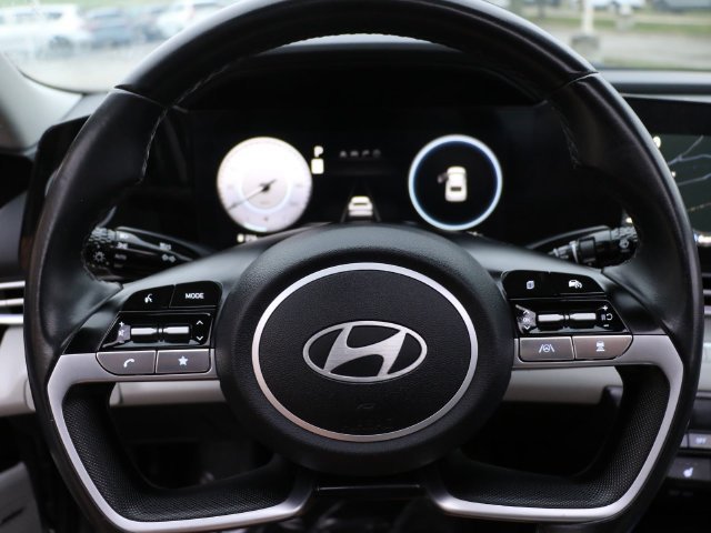 Used 2024 Hyundai Elantra Limited FWD image 24
