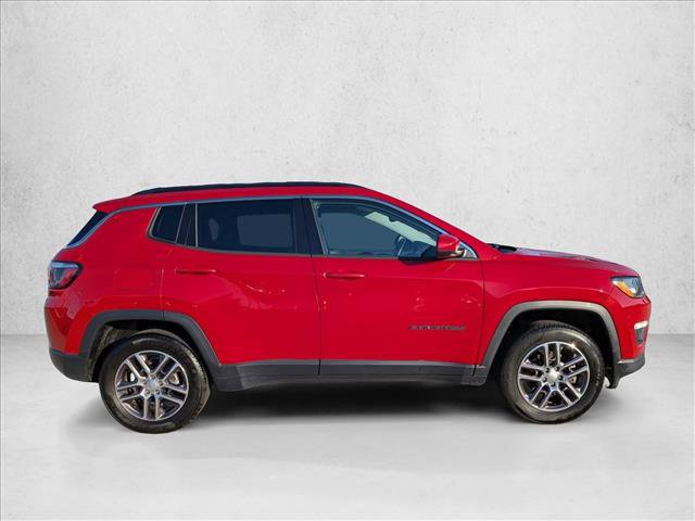 Used 2020 Jeep Compass Latitude w/ Cold Weather Group AWD/4WD image 4