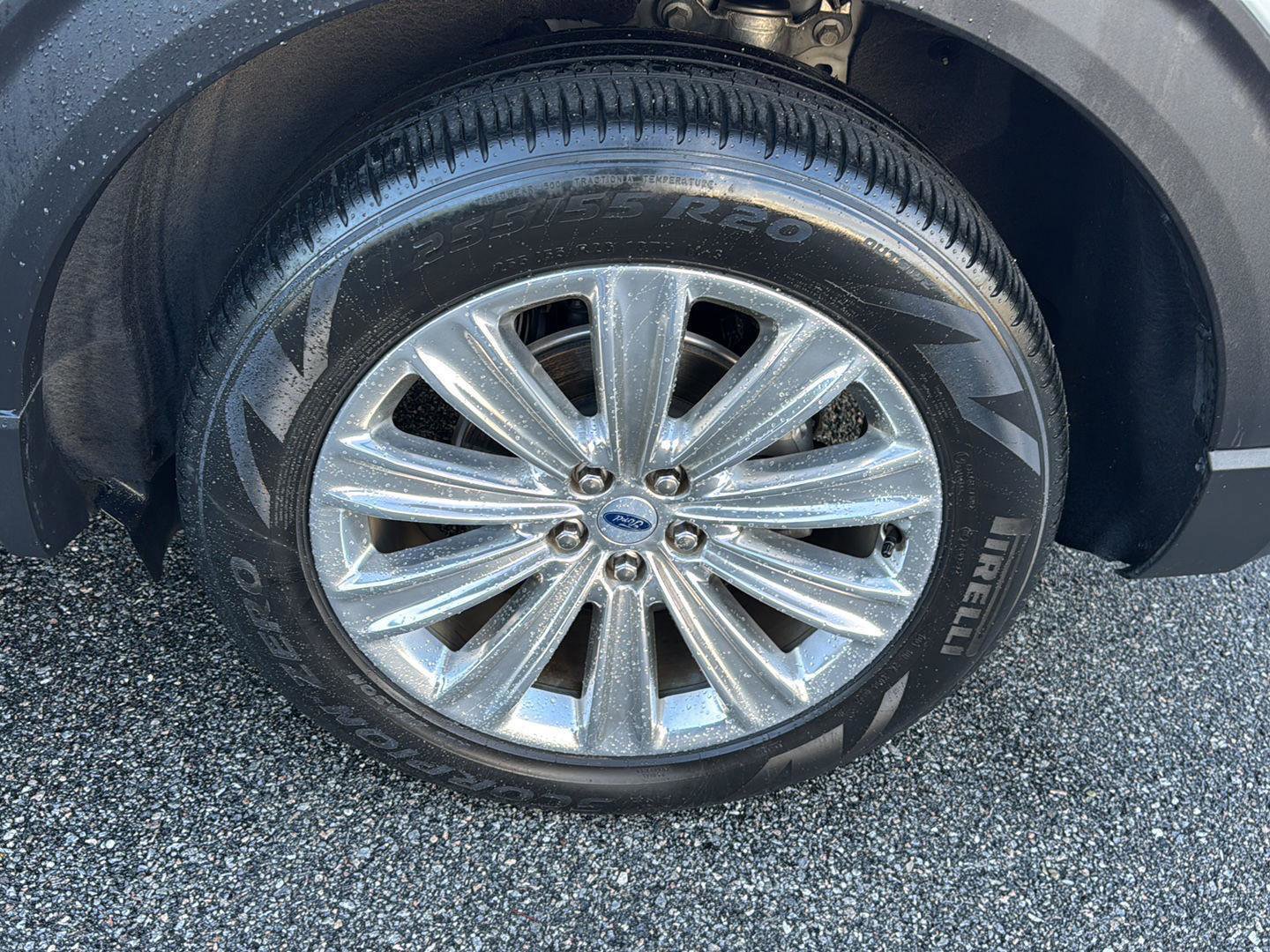 Certified 2022 Ford Explorer Limited w/ Equipment Group 301A image 33