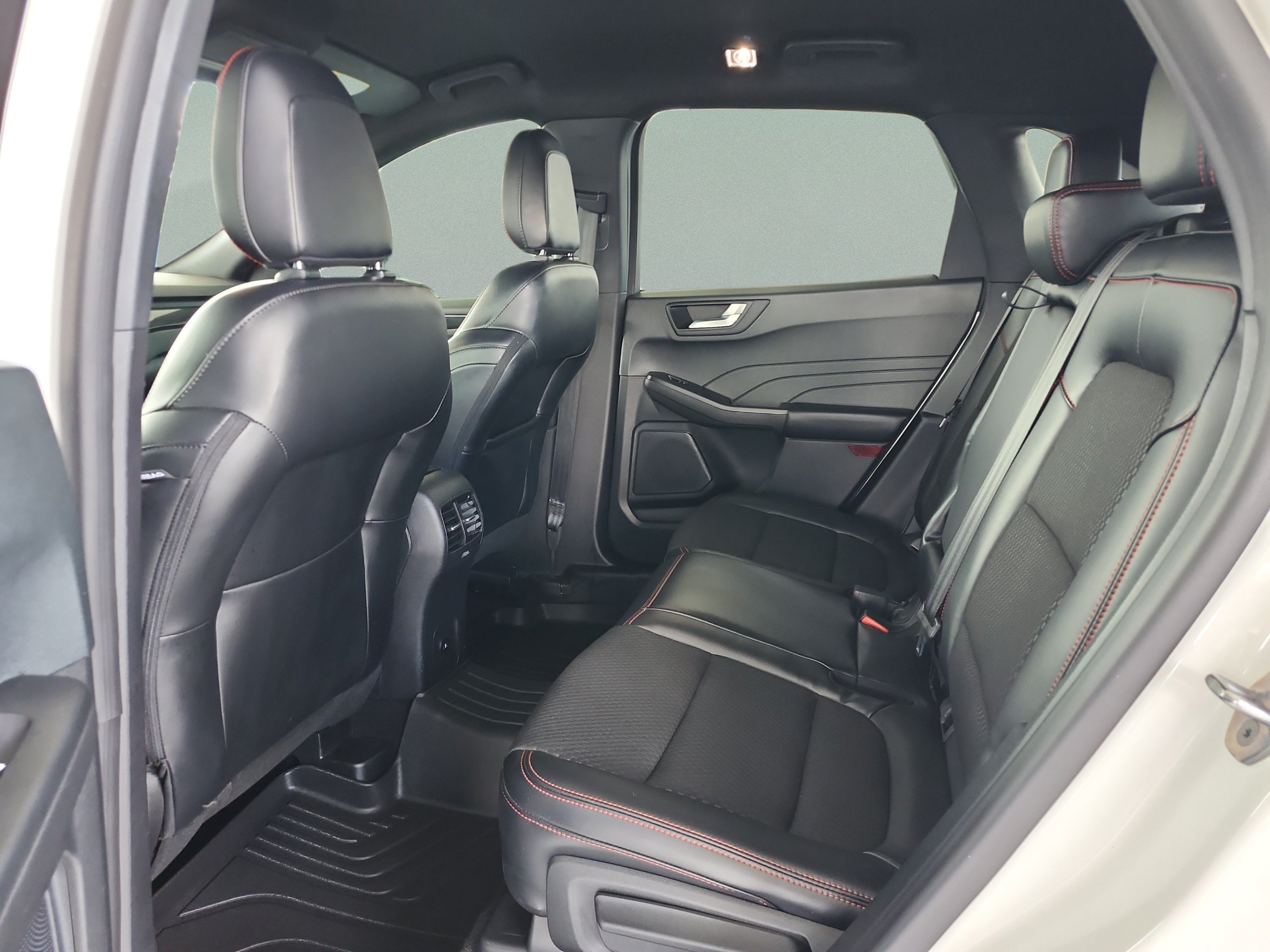 Certified 2023 Ford Escape ST-Line FWD image 17