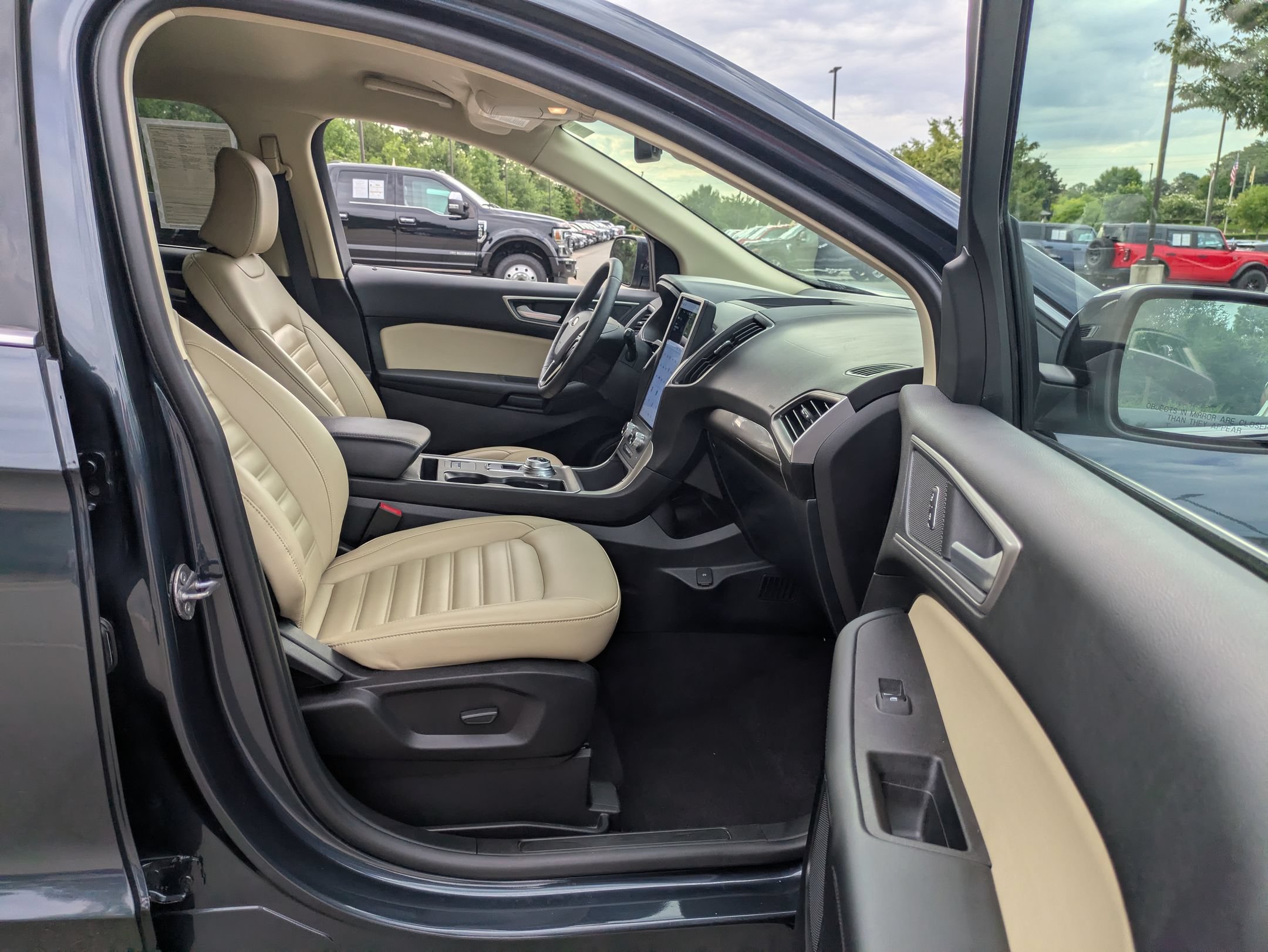 Certified 2024 Ford Edge SEL w/ Convenience Package AWD/4WD image 38