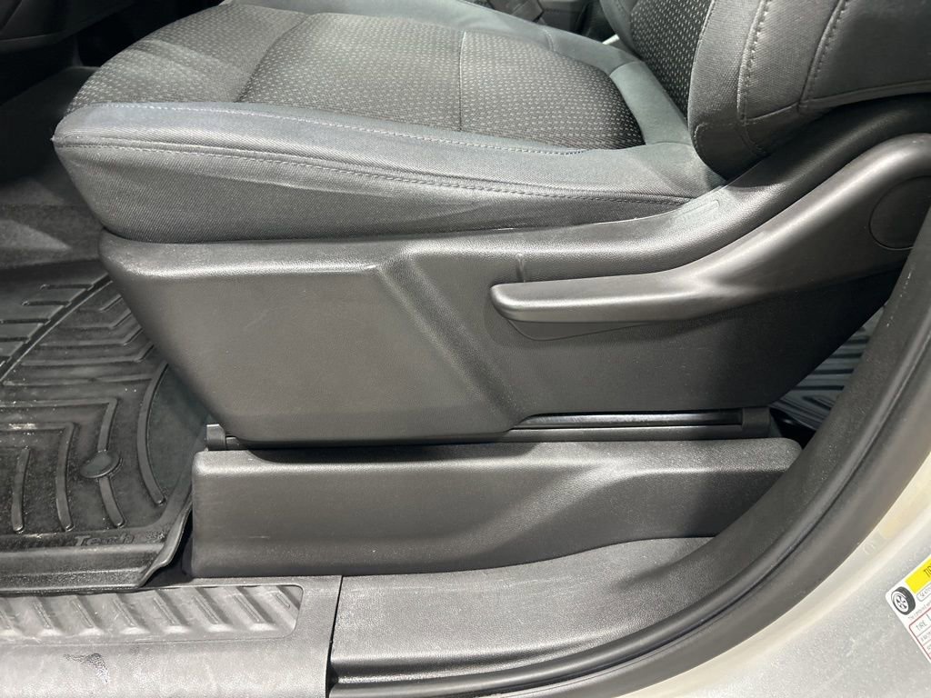 Used 2019 Chevrolet Silverado 1500 Custom w/ Trailering Package image 12