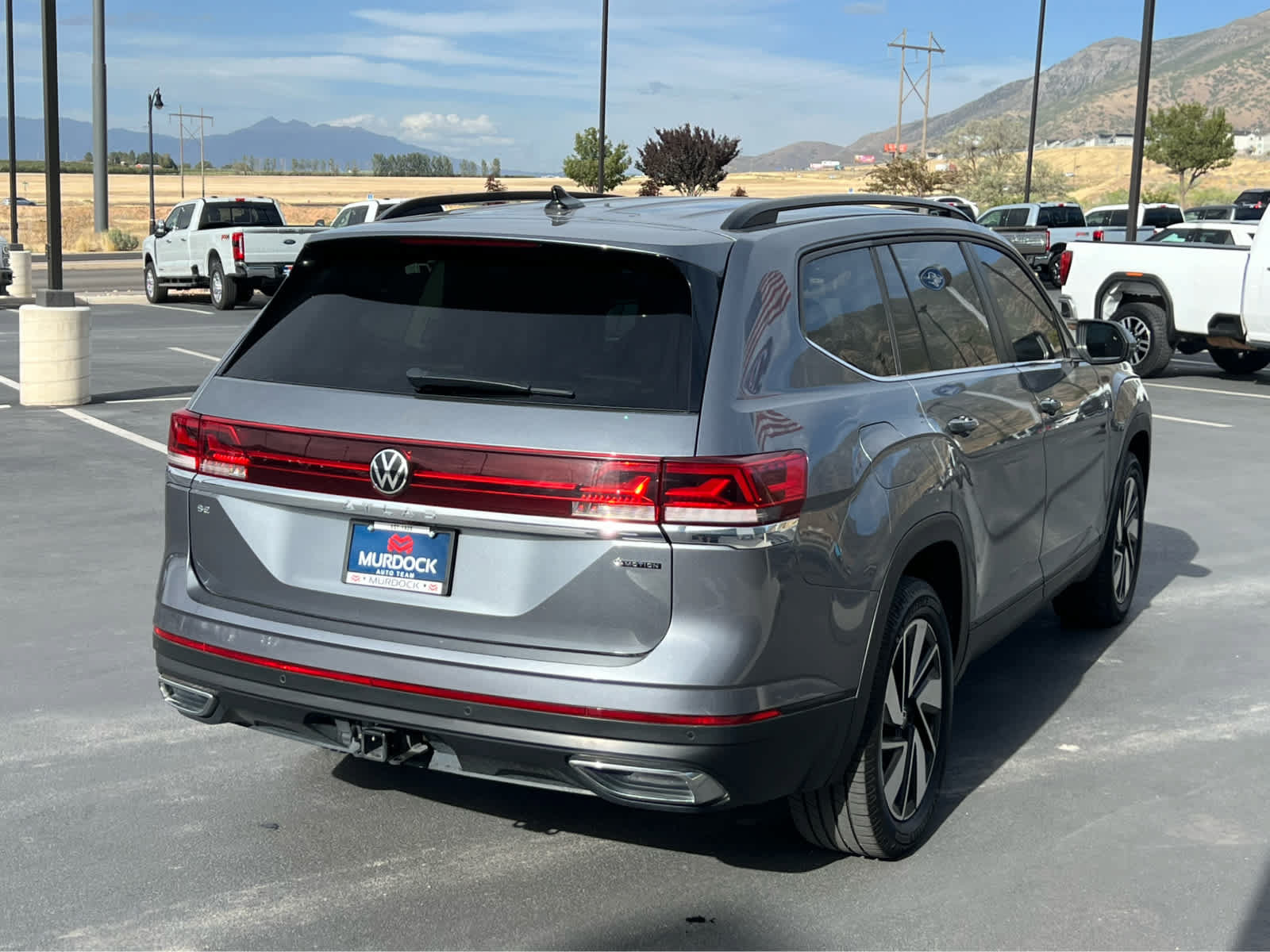 Used 2024 Volkswagen Atlas SE AWD/4WD image 16