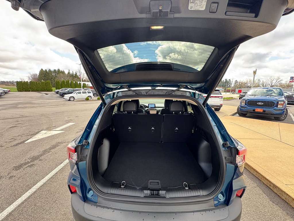 Certified 2020 Ford Escape SEL FWD image 29