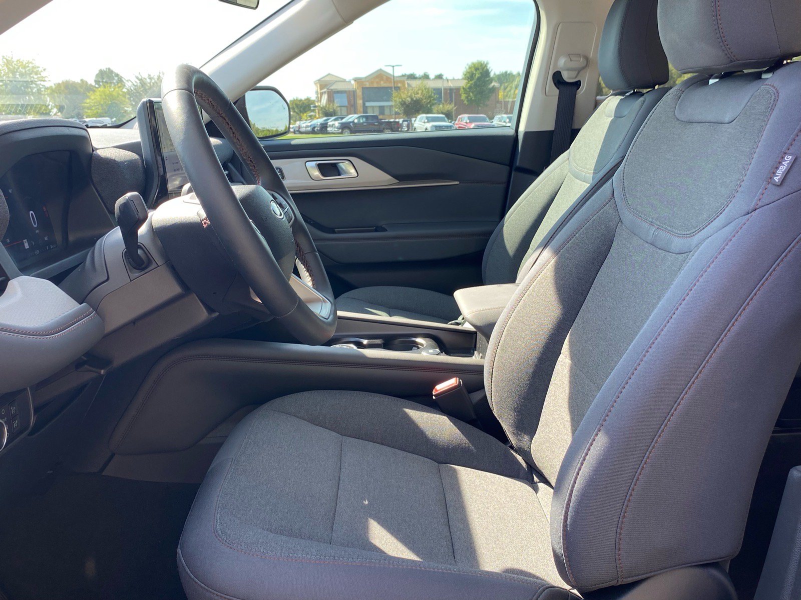 Certified 2025 Ford Explorer Active RWD image 10