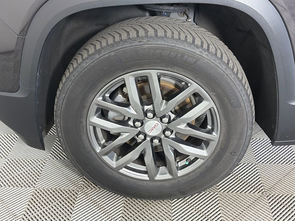 Used 2017 GMC Acadia SLT AWD/4WD image 8