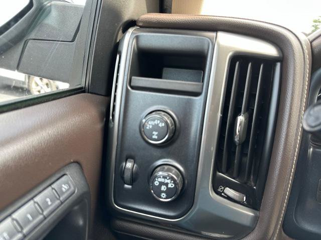 Used 2018 Chevrolet Silverado 1500 LTZ w/ Sport Package AWD/4WD image 23