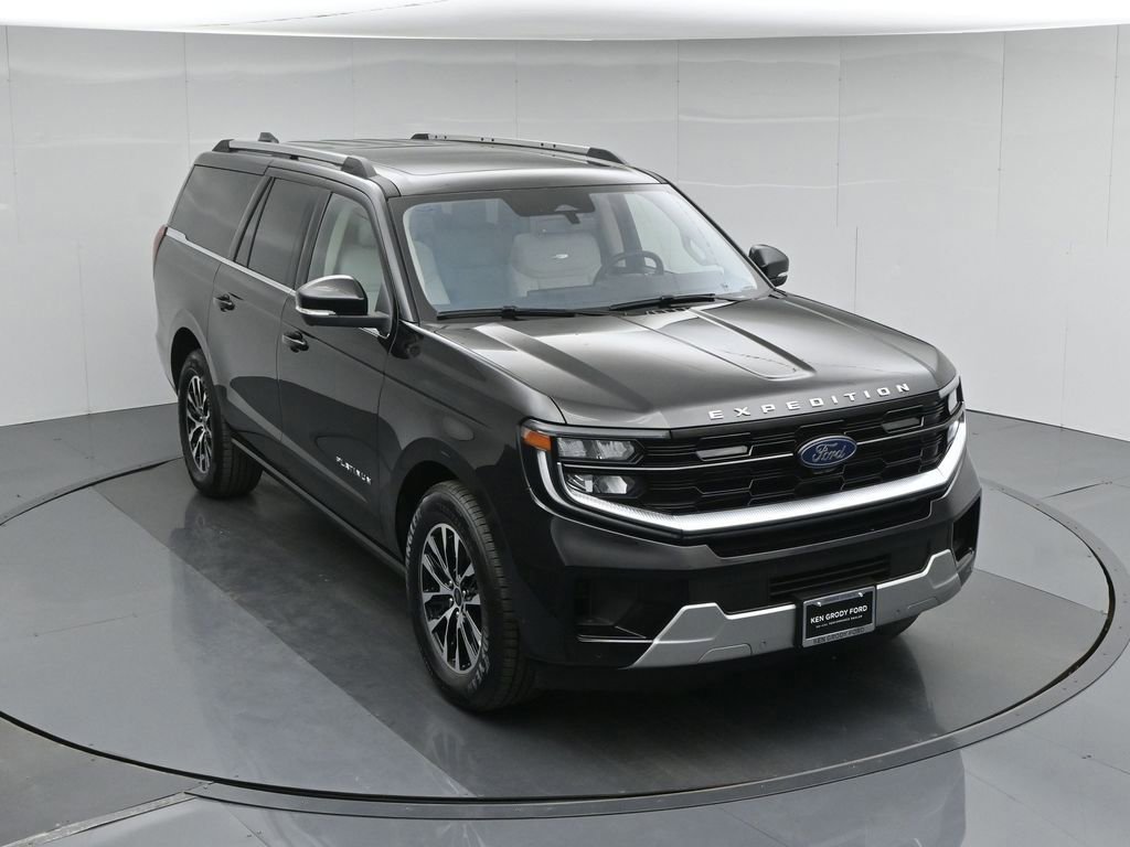 Certified 2025 Ford Expedition Max Platinum image 4
