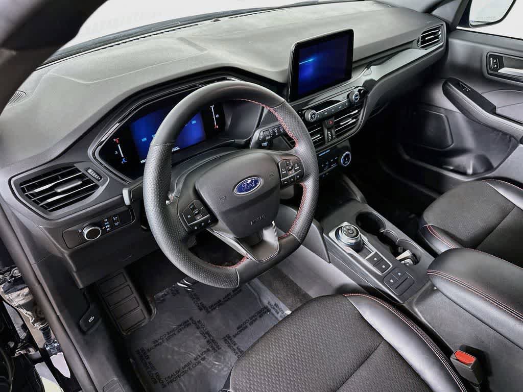 Certified 2025 Ford Escape ST-Line FWD image 2