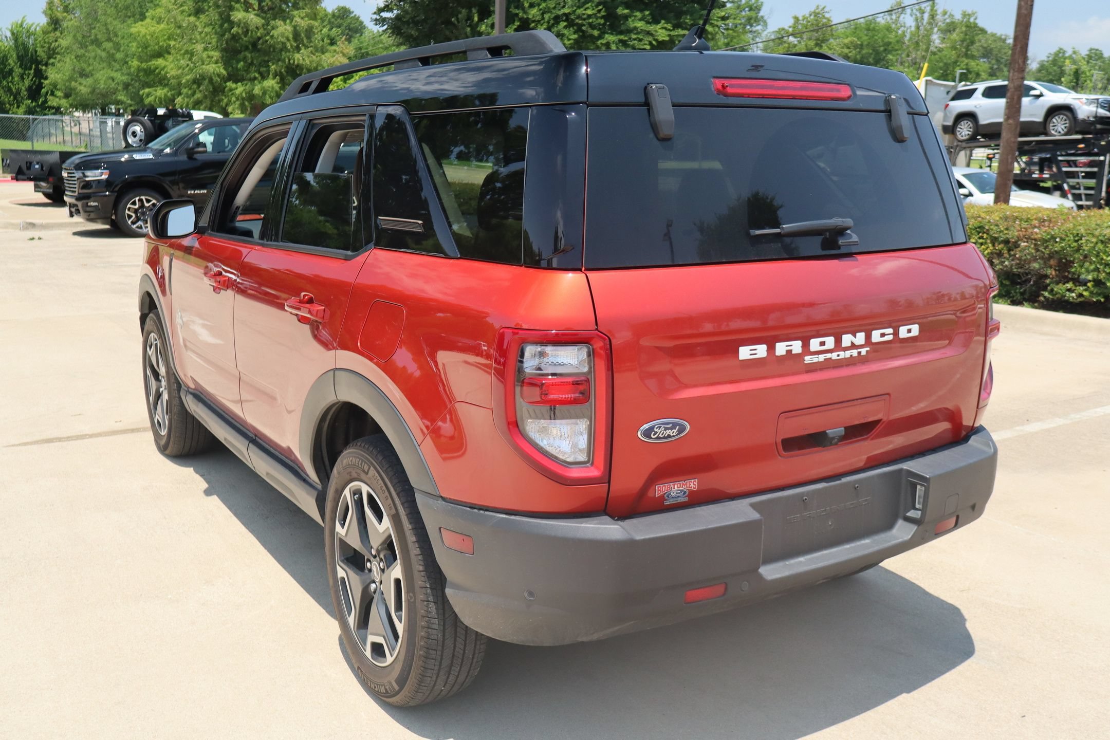 Certified 2023 Ford Bronco Sport Outer Banks AWD/4WD image 6